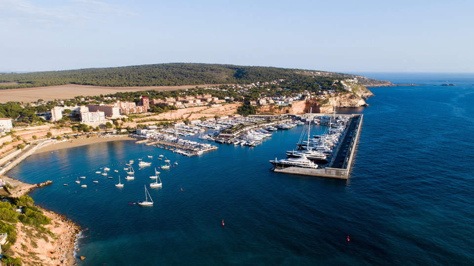 Port Adriano - Náutica - Essentially Mallorca
