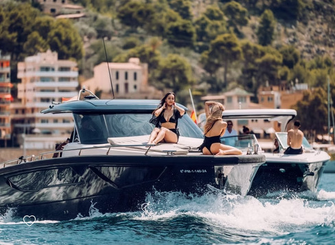   Perfect Charter - Essentially Mallorca 2